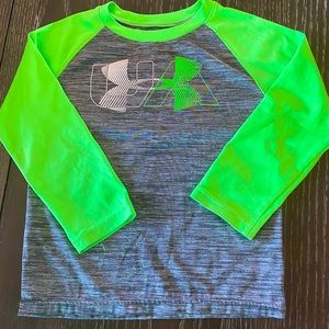 3 Under Armour long sleeve shirts, 4T